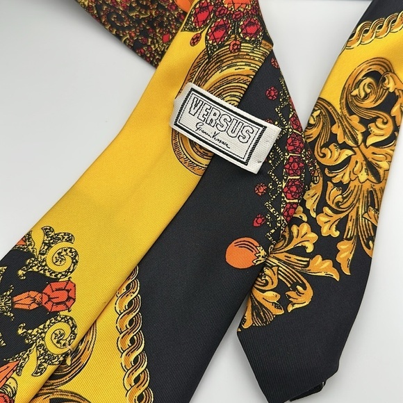 Vintage Gianni Versace Versus Colourful Baroque Print Silk Men's Neck Tie - Picture 4 of 7